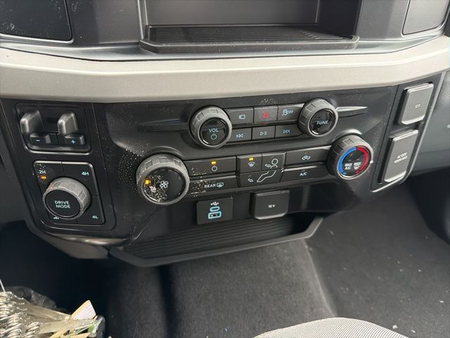 New 2026 Gray Ford XL image 13