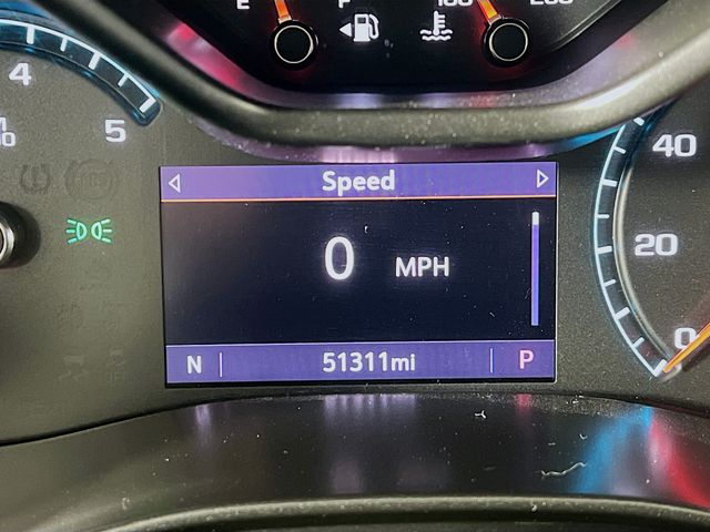 Used 2021 Beige GMC AT4 w/Leather image 15