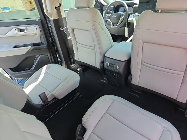 New 2026 Vapor Blue Metallic Ford Active image 12