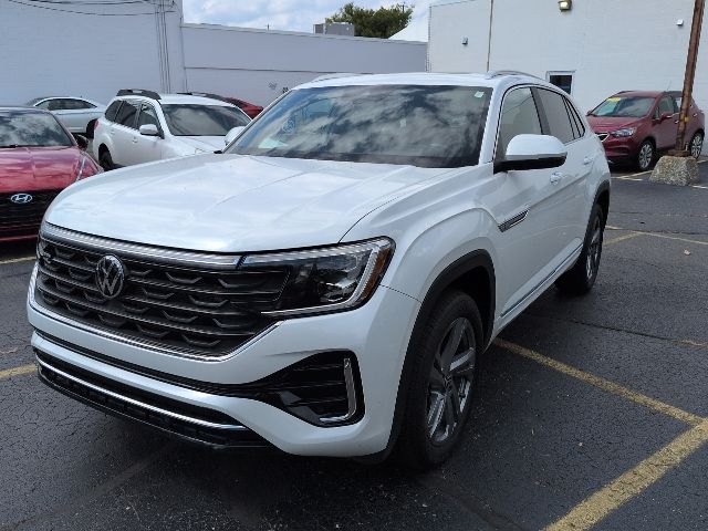 2024 Volkswagen Atlas Cross Sport 2.0T SEL R-Line