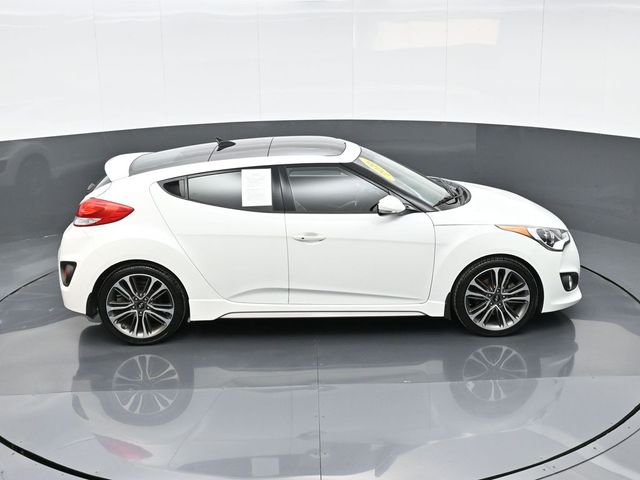 2016 Hyundai Veloster Turbo 29