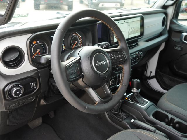 Used 2024 Jeep Wrangler SUV
