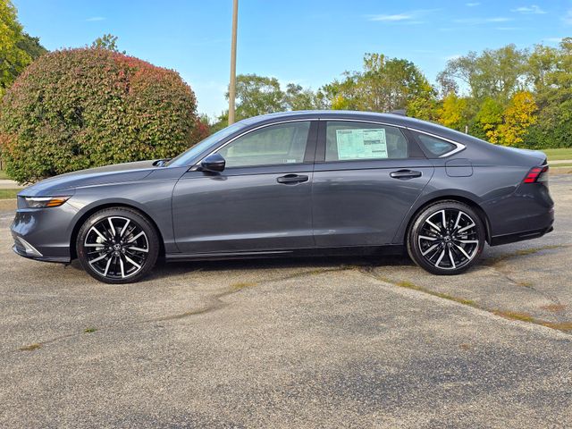 2025 Honda Accord Hybrid Touring 9