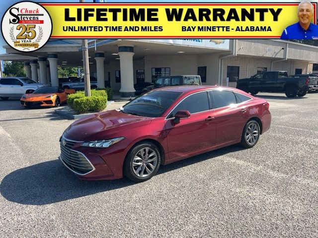 Pearl 2022 Toyota Avalon XLE FWD Sedan Front-Wheel Drive 8-Speed Automatic
