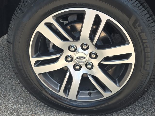 2022 Ford Expedition XLT:169442A2