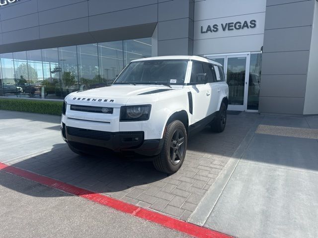 Fuji White 2024 Land Rover Defender 130 P400 X-Dynamic SE AWD SUV / Crossover All-Wheel Drive 8-Speed Automatic
