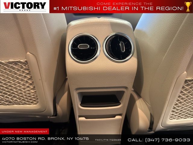 2022 Mercedes-Benz GLB GLB 250 photo