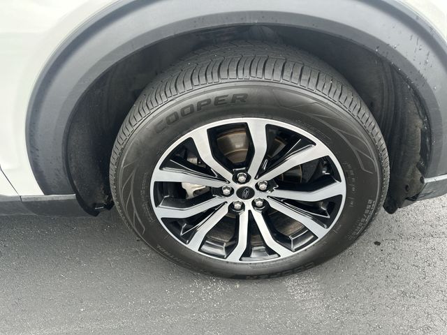 Certified Used 2022 White Ford ST-Line image 21