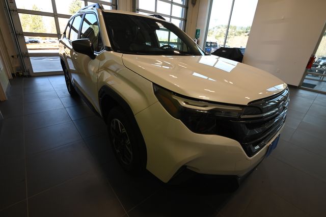 New 2026 White Subaru Premium image 13