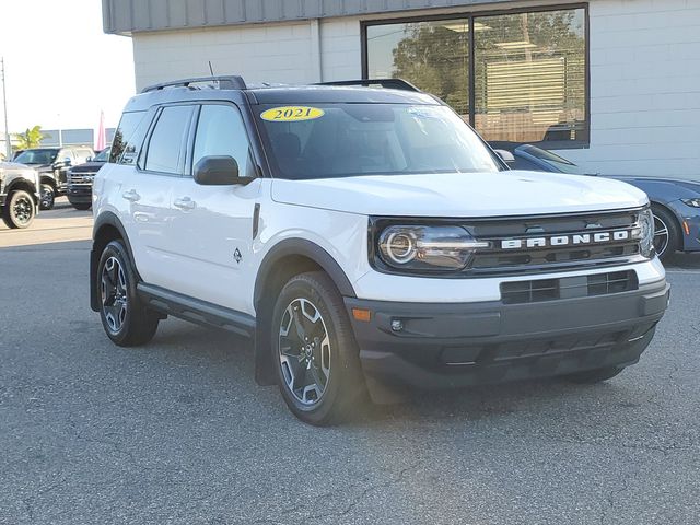 2021 Ford Bronco Sport Outer Banks 3