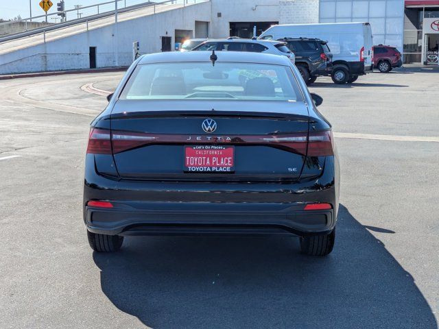 2025 Volkswagen Jetta SE - Photo 9