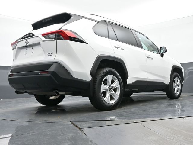 2021 Toyota RAV4 XLE 38