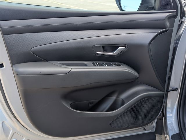 2026 Hyundai Tucson SE Silver at DeMontrond Gulf Freeway