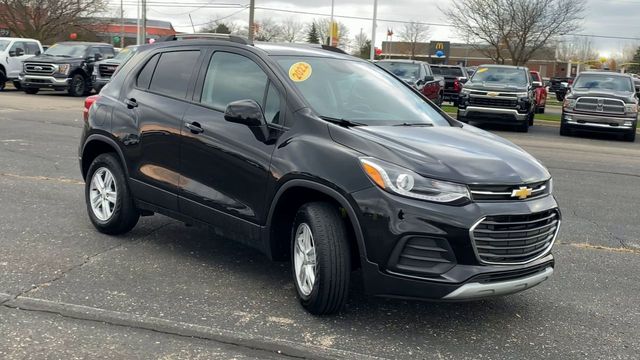 2022 Chevrolet Trax LT 2