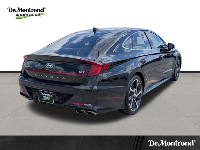 Used 2021 Black Hyundai SEL Plus image 5