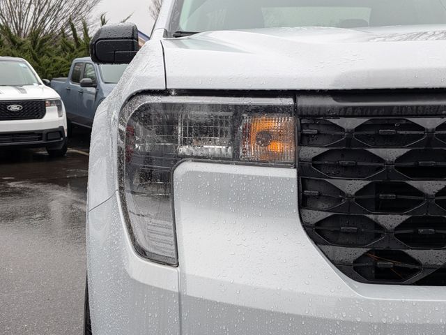2025 Ford Maverick XLT - Photo 11