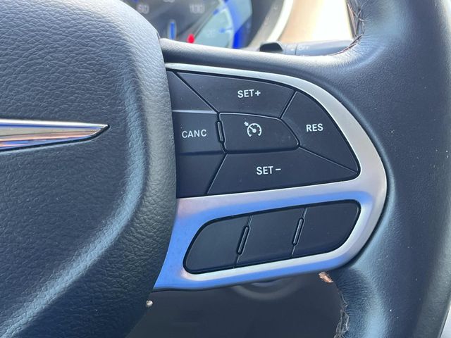 used 2018 Chrysler Pacifica car, priced at $16,491