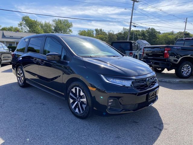 Used 2025 Honda Odyssey Van