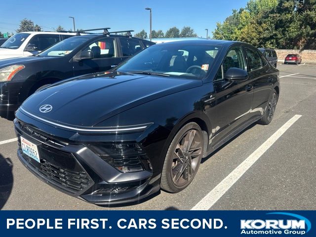 Onyx Black 2024 Hyundai Sonata Sedan Front-Wheel Drive 8-Speed Automatic