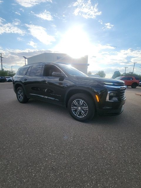 Black Metallic 2025 Chevrolet Traverse SUV / Crossover Front-Wheel Drive 8-Speed Automatic