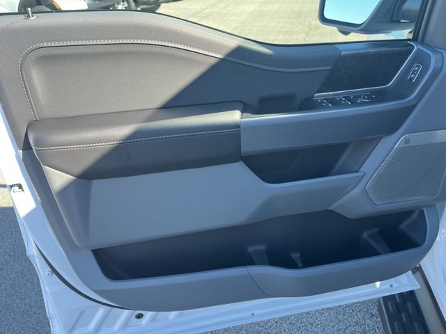 2025 Ford F-150 Lightning Flash:167993