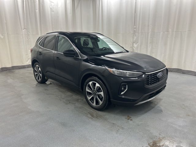 2023 Ford Escape Hybrid Platinum AWD