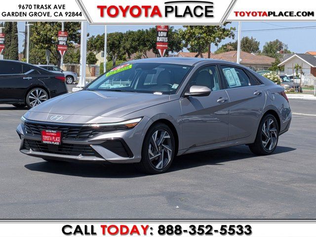2025 Hyundai Elantra 2.0 Limited IVT's photo