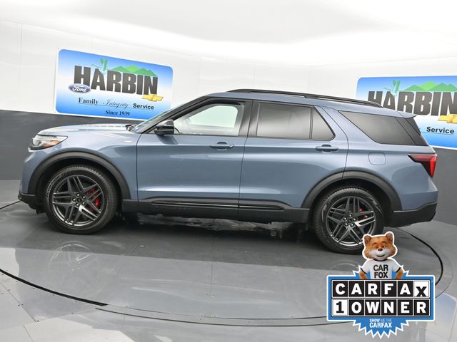 2025 Ford Explorer ST-Line photo