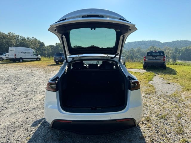 Used 2022 White Tesla Performance image 8