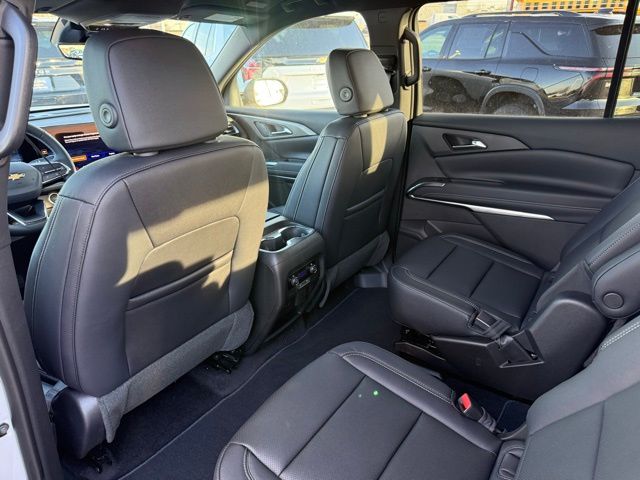 new 2026 Chevrolet Traverse car, priced at $45,020