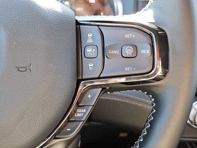 2026 Ram 1500 Limited Crew Cab 4x4 5'7" Box