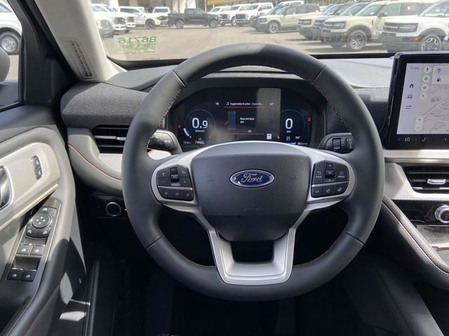 2025 Ford Explorer Active 25