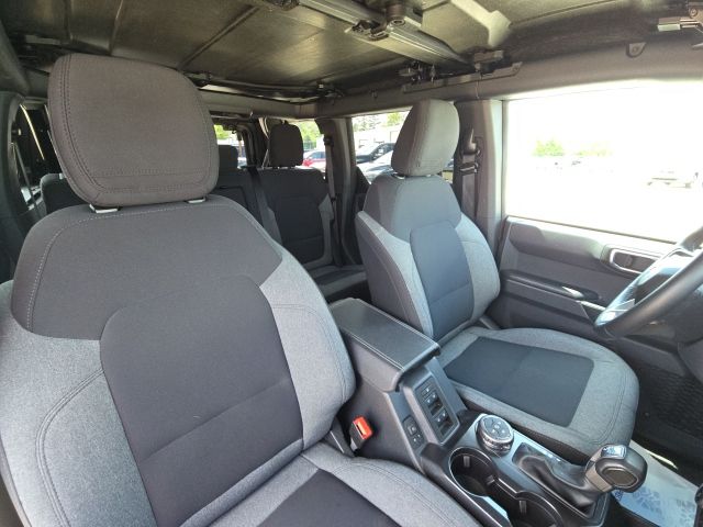 2025 Ford Bronco Big Bend:B02305