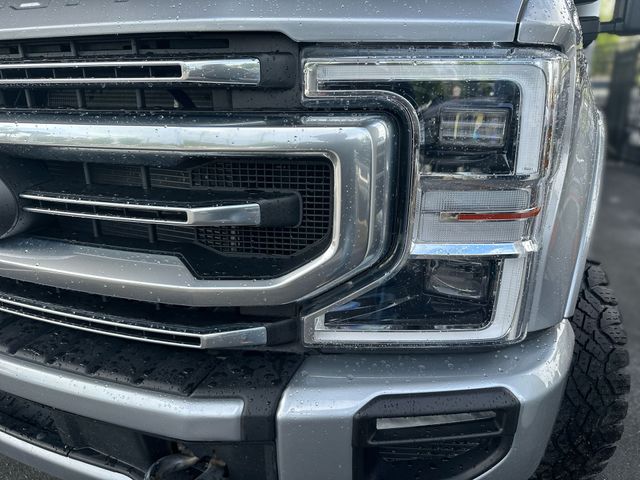 Used 2022 Silver Ford Platinum image 9