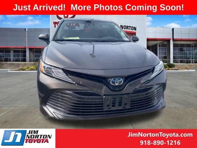 Used 2019 Toyota Camry XLE Hybrid with VIN 4T1B21HK0KU519281 for sale in Tulsa, OK