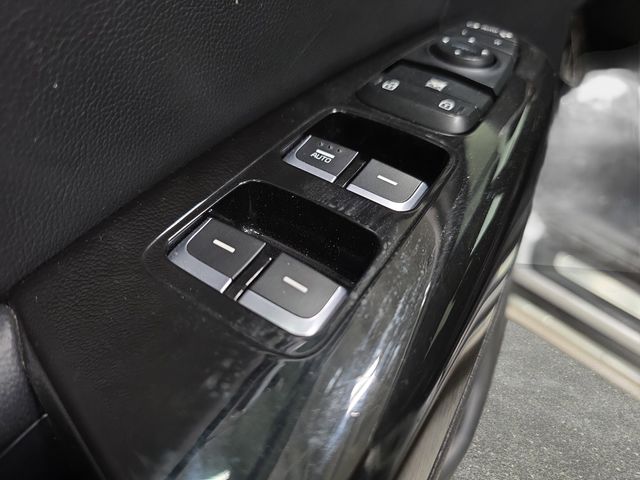 Certified Used 2019 Silver Kia SX image 23