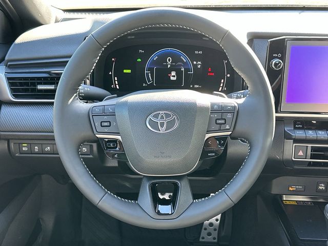 2025 Toyota Camry SE 8