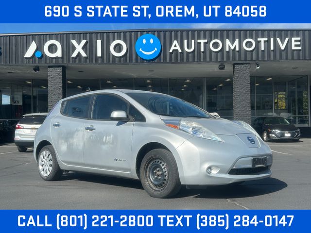 Brilliant Silver Metallic 2013 Nissan LEAF Hatchback Front-Wheel Drive Automatic