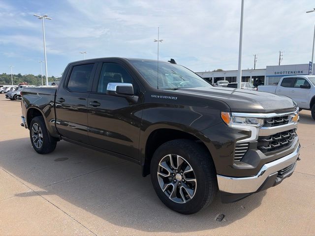 Harvest Bronze Metallic 2024 Chevrolet Silverado 1500 Pickup Truck Four-Wheel Drive 8-Speed Automatic