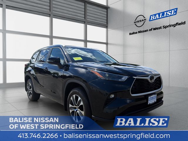 Midnight Black Metallic 2025 Toyota Highlander SUV / Crossover All-Wheel Drive 8-Speed Automatic