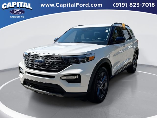 2023 Ford Explorer XLT 4WD's photo