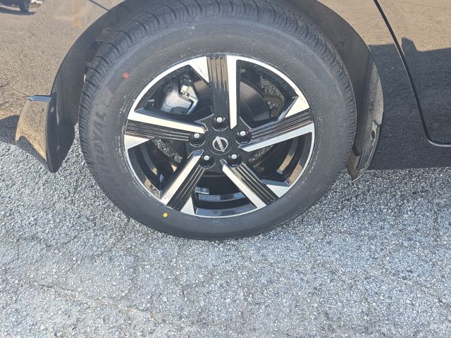 2024 Nissan Sentra SV:B01833