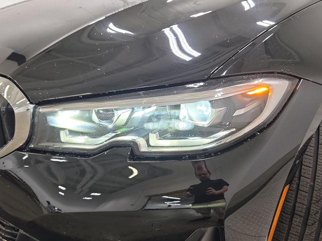 Used 2019 Jet Black BMW 330i xDrive image 29