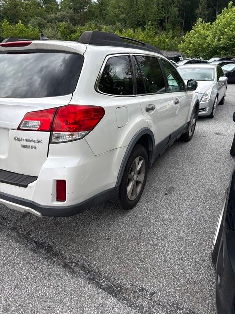 2013 Subaru Outback 3.6R White at Rafferty Subaru