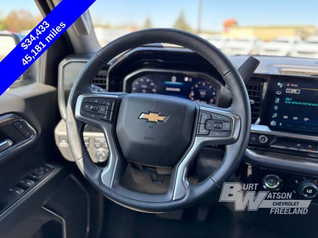 2023 Chevrolet Silverado 1500 LT photo