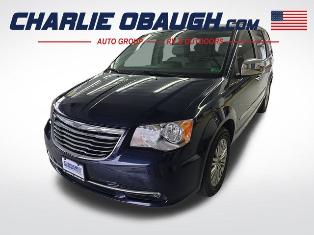 2014 Chrysler Town & Country Touring-L