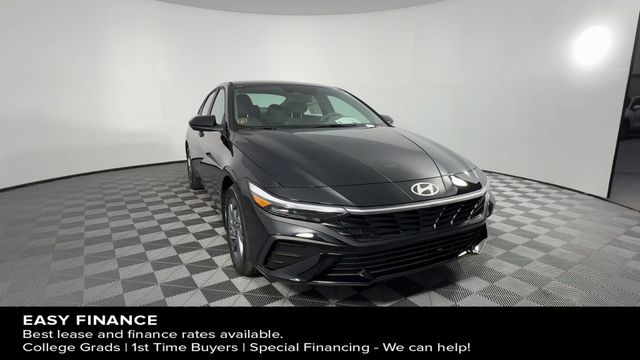 New 2025 Hyundai Elantra Hybrid For Sale in Indianapolis, IN