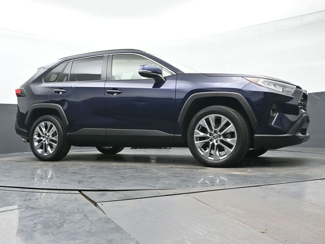 2021 Toyota RAV4 XLE Premium 33