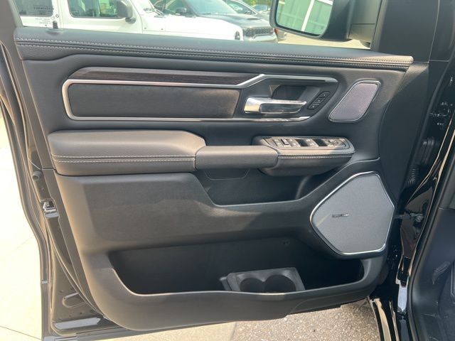 2026 Ram 1500 Laramie - Diamond Black Crystal Pearlcoat exterior view 19