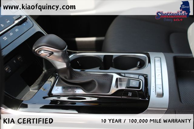 Used 2024 Kia Carnival Van